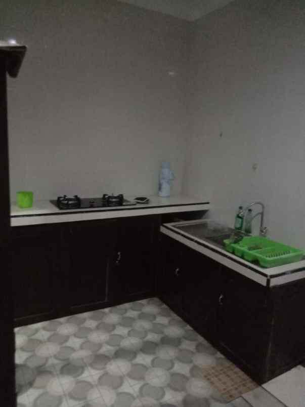 dijual rumah di perumahan griya delanggu indah f4