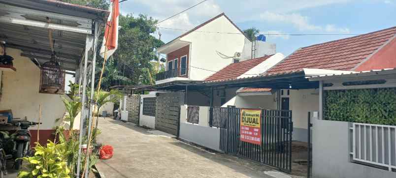dijual rumah di perumahan irenk house c2 rt 05 rw 14