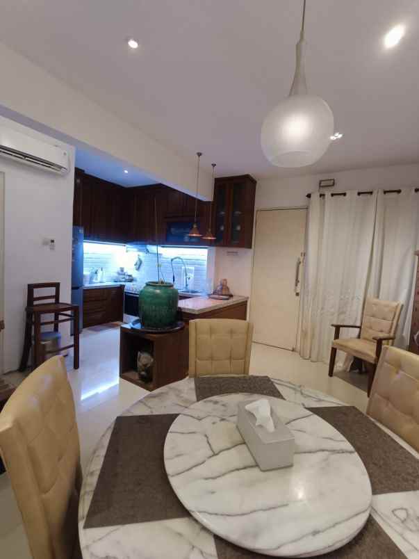 dijual rumah diamond park residence raya juanda