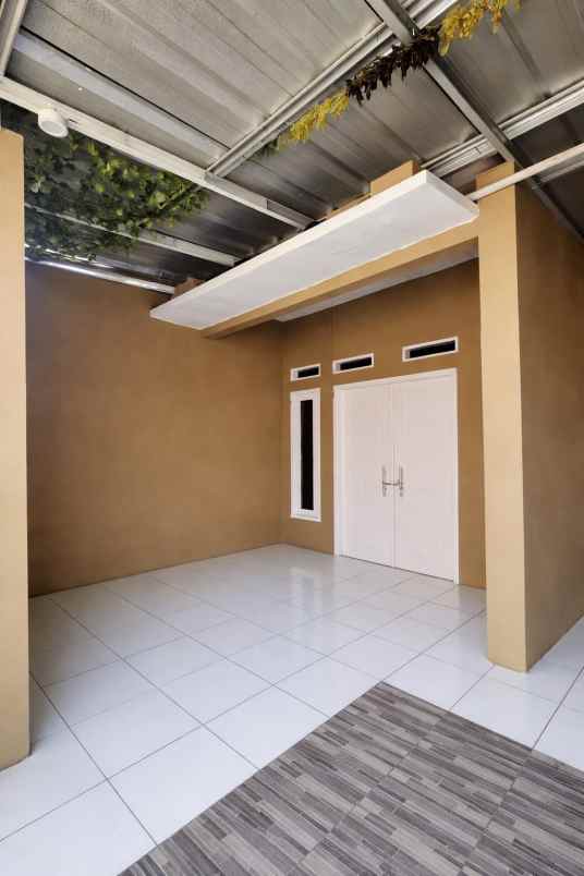 dijual rumah dukuh zambrud mustikajaya