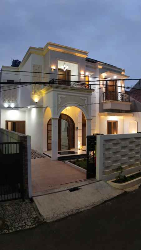 dijual rumah duren sawit