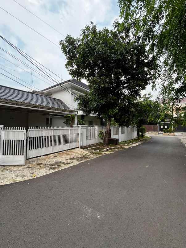dijual rumah duren sawit jaktim