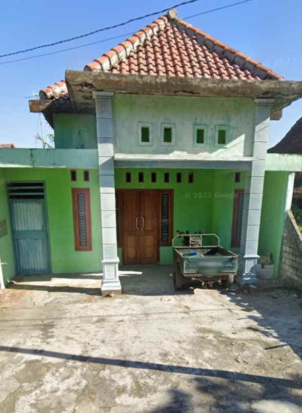 dijual rumah dusun balan desa banjarejo