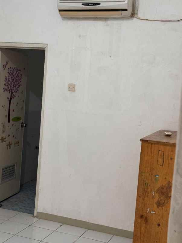 dijual rumah gading griya