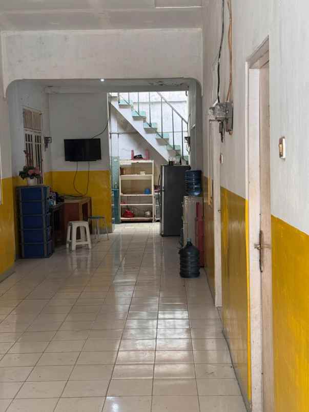 dijual rumah gading griya