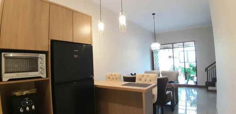 dijual rumah gegerkalong