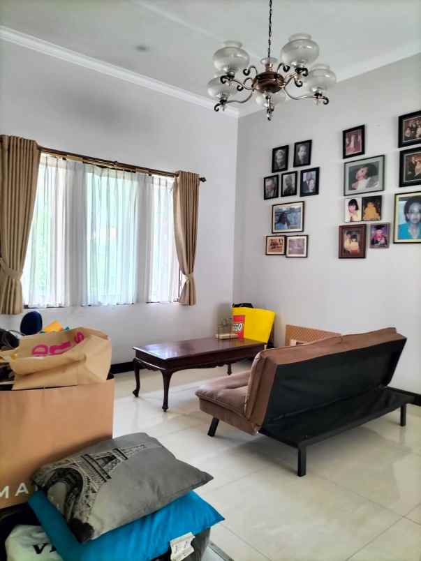 dijual rumah gegerkalong permai