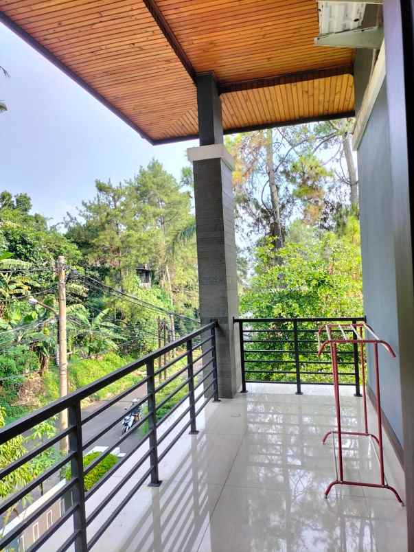 dijual rumah gegerkalong permai