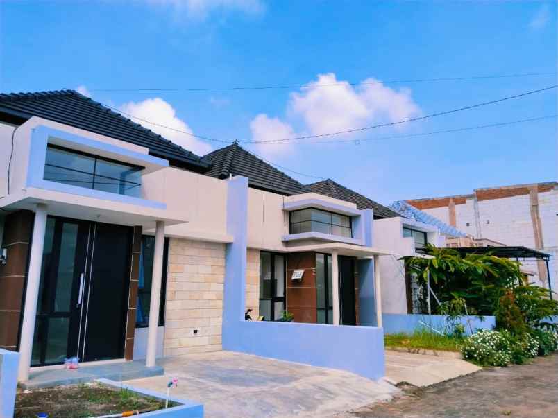 dijual rumah graha saptoraya desa