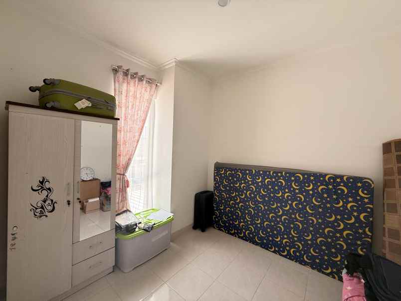 dijual rumah grand batavia pasar kemis