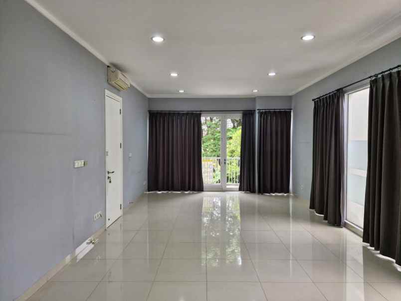 dijual rumah grand orchard ebony