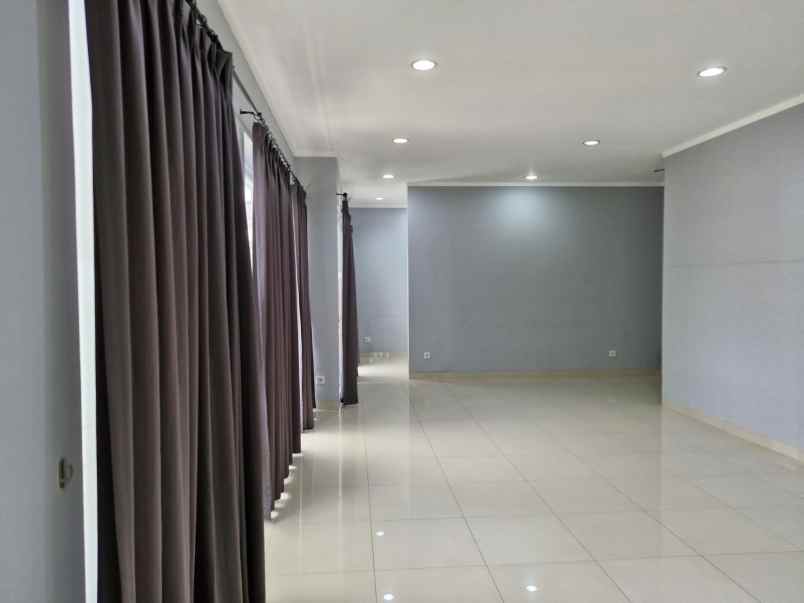 dijual rumah grand orchard ebony