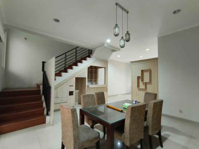 dijual rumah grand orchard kelapa gading