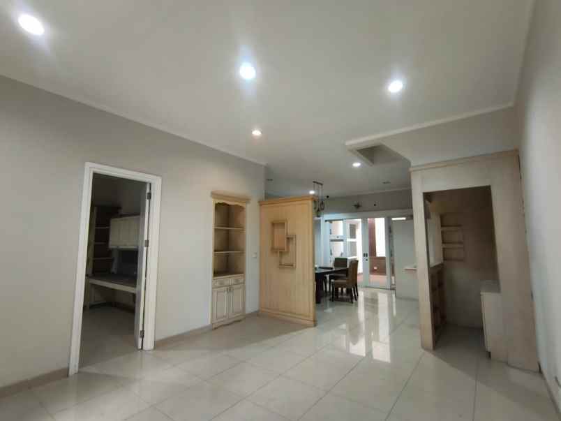 dijual rumah grand orchard kelapa gading
