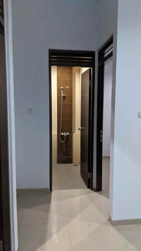 dijual rumah grand sharon residence