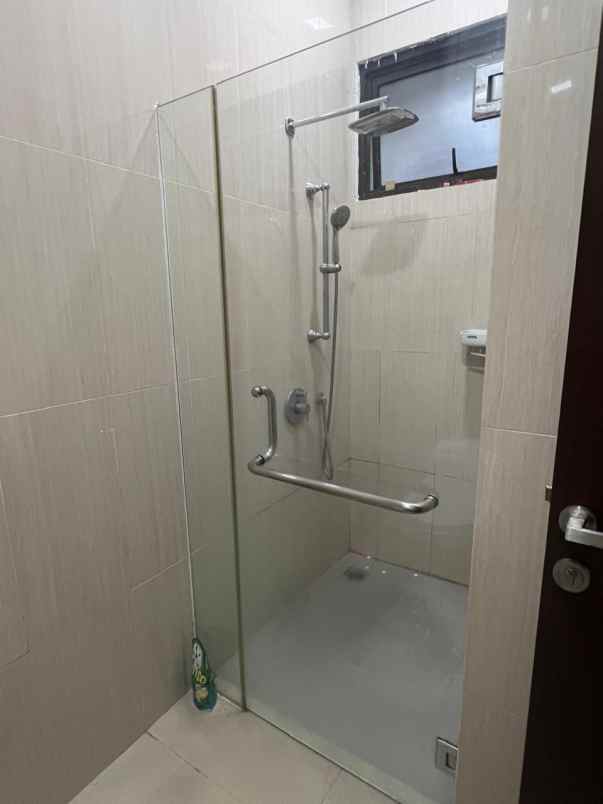 dijual rumah greenwich park bsd city