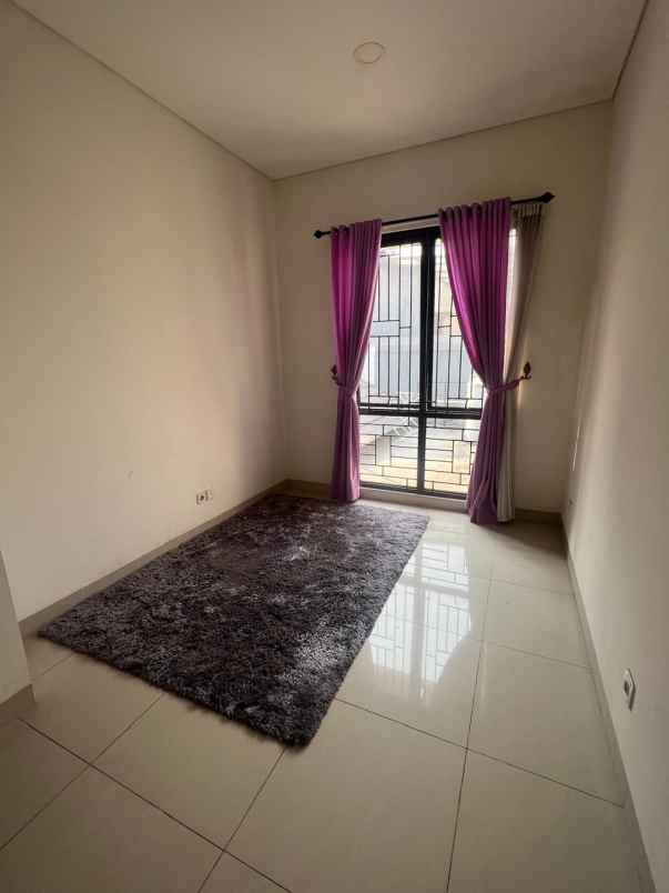 dijual rumah greenwich park bsd city