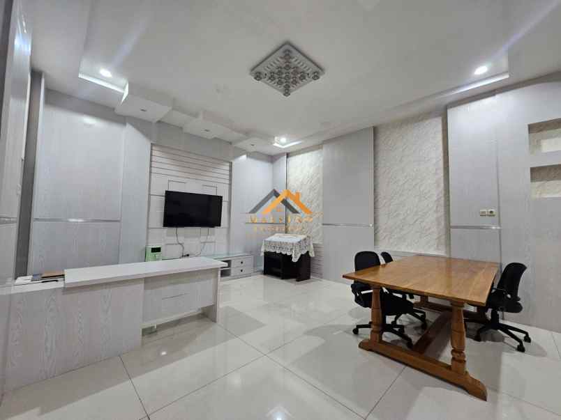 dijual rumah hook full furnish lux komplek cemara asri