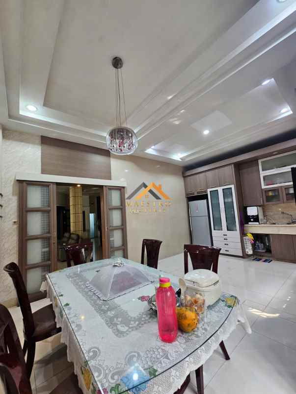 dijual rumah hook full furnish lux komplek cemara asri