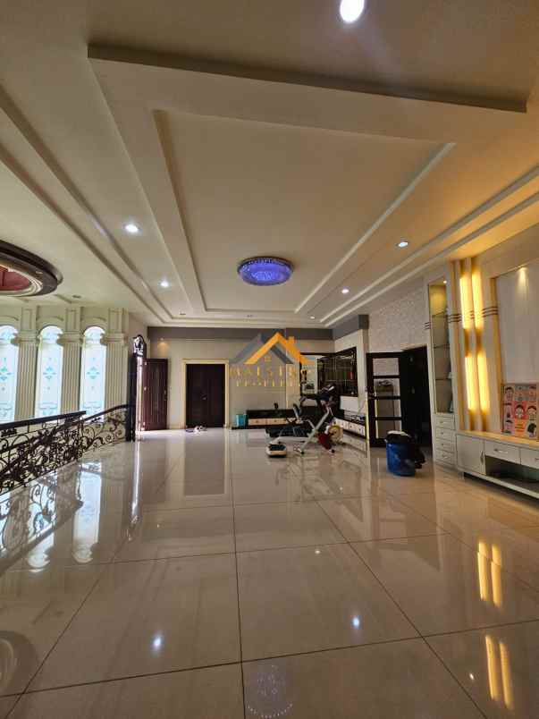 dijual rumah hook full furnish lux komplek cemara asri