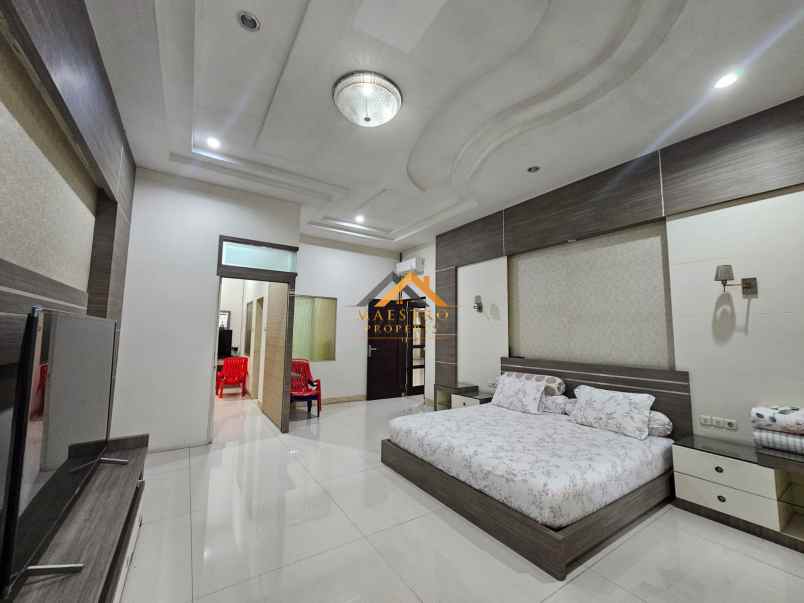 dijual rumah hook full furnish lux komplek cemara asri