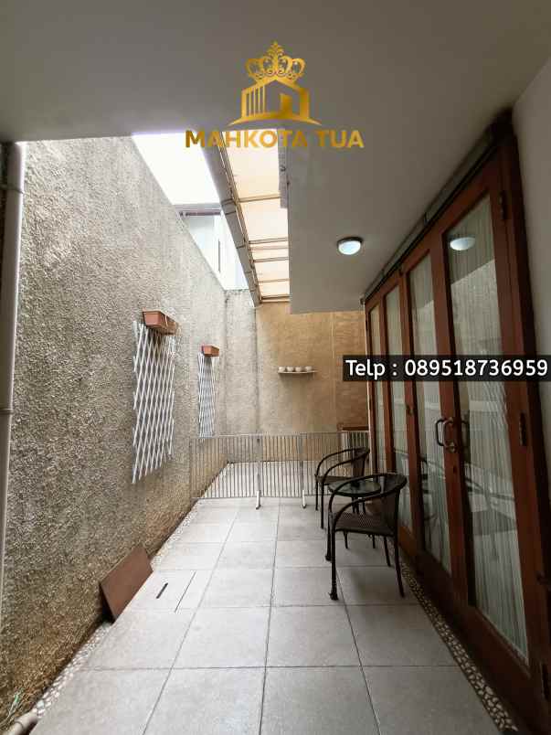 dijual rumah jagakarsa