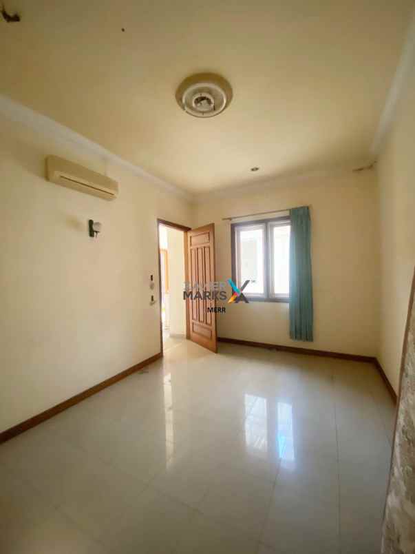 dijual rumah jaksa agung suprapto