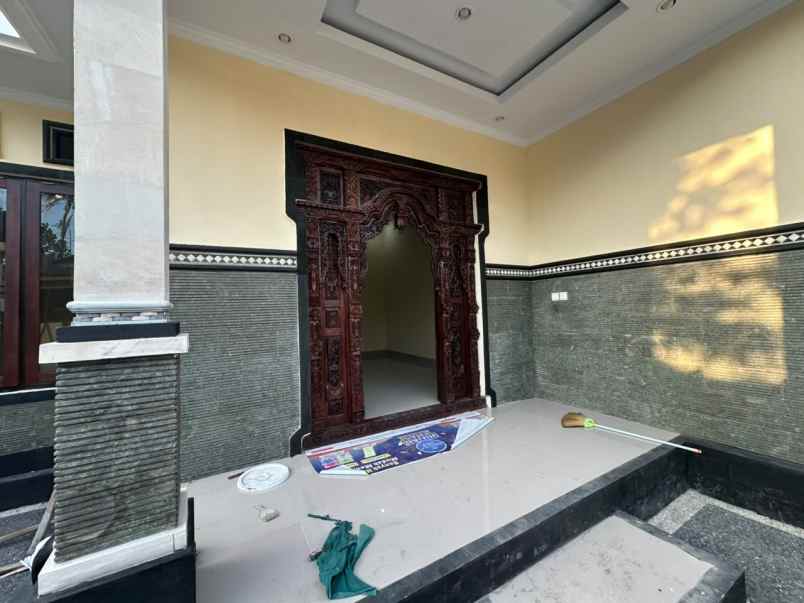 dijual rumah jalan anggungan lukluk