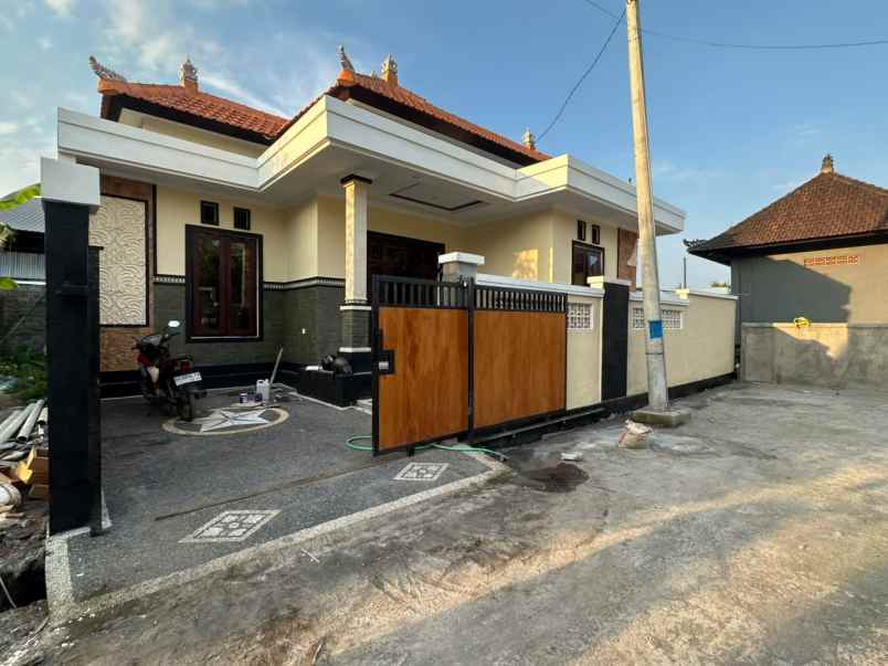 dijual rumah jalan anggungan lukluk
