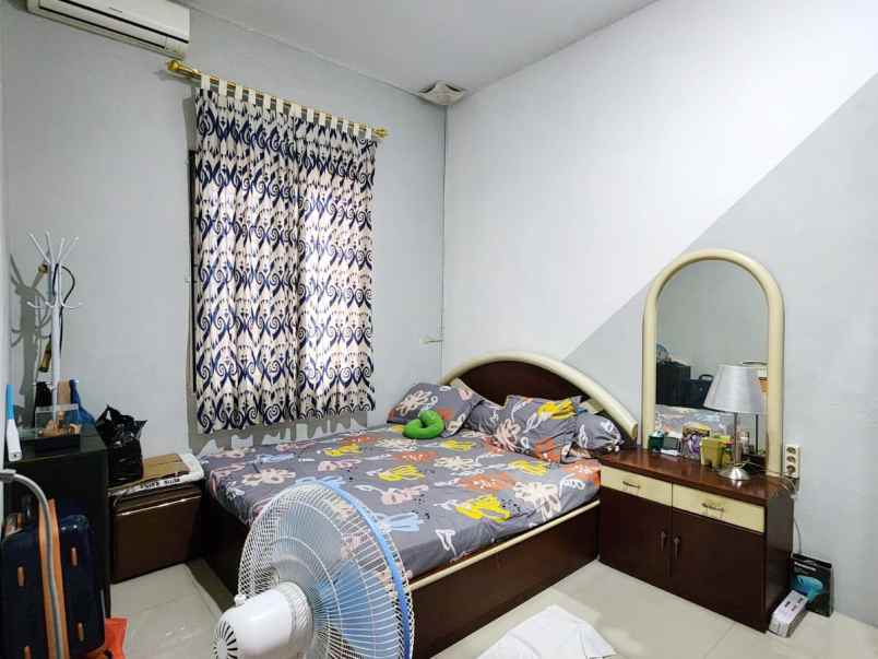 dijual rumah jalan bhayangkara