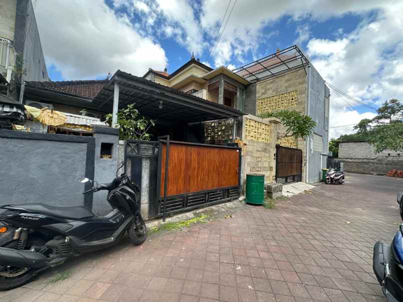 dijual rumah jalan dalung gaji padang luwih
