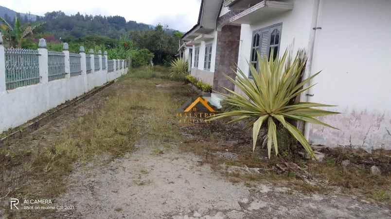 dijual rumah jalan dr td pardede tarutung