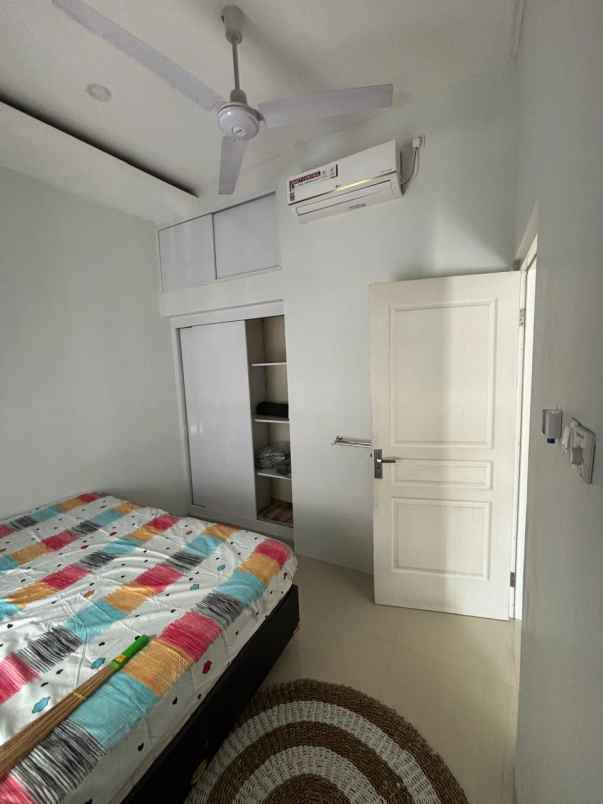 dijual rumah jalan elang raya