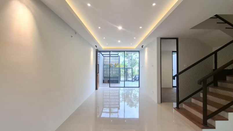 dijual rumah jalan kaliurang km 10