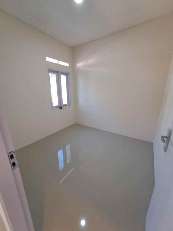 dijual rumah jalan kekupu bedahan