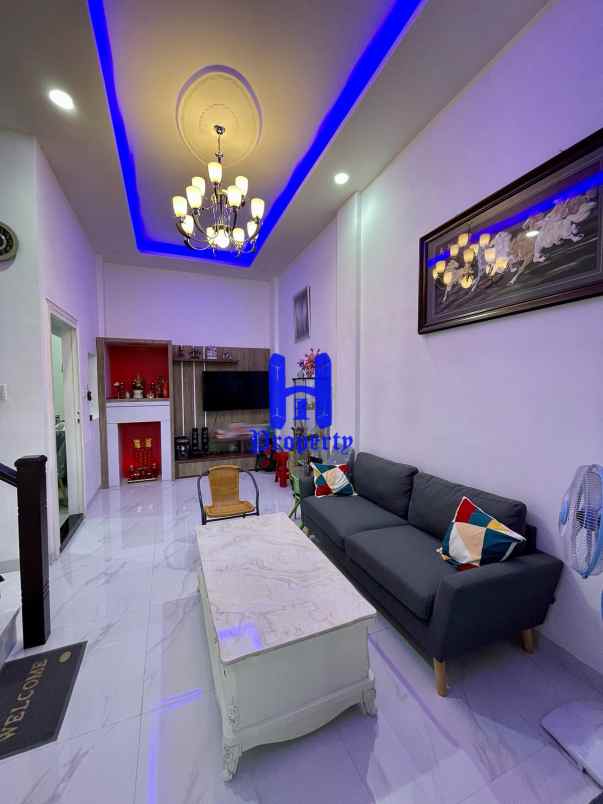 dijual rumah jalan kerambik daerah