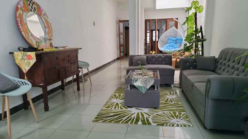 dijual rumah jalan mampang prapatan