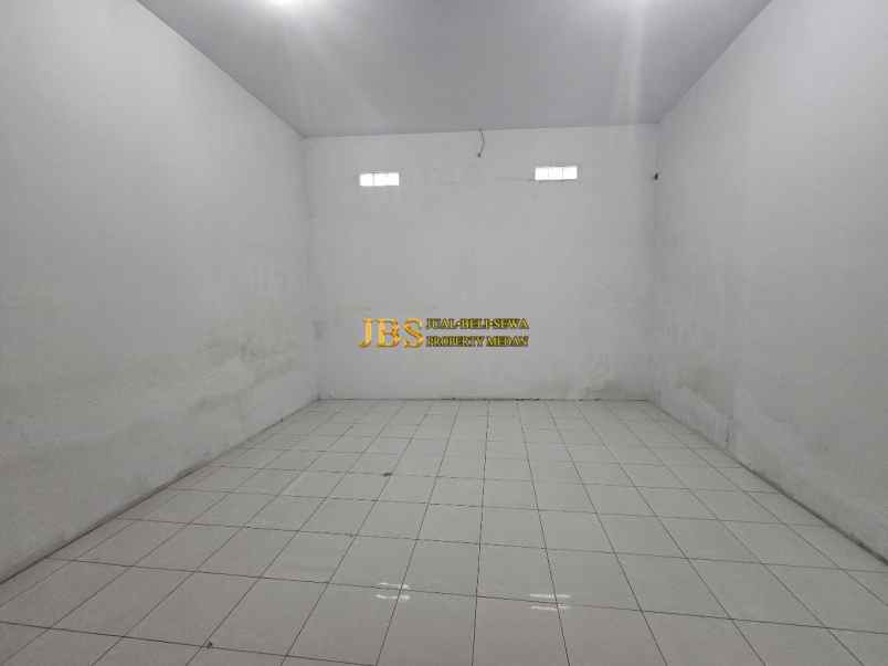 dijual rumah jalan metal raya