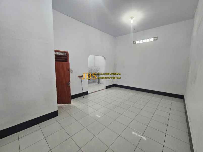 dijual rumah jalan metal raya