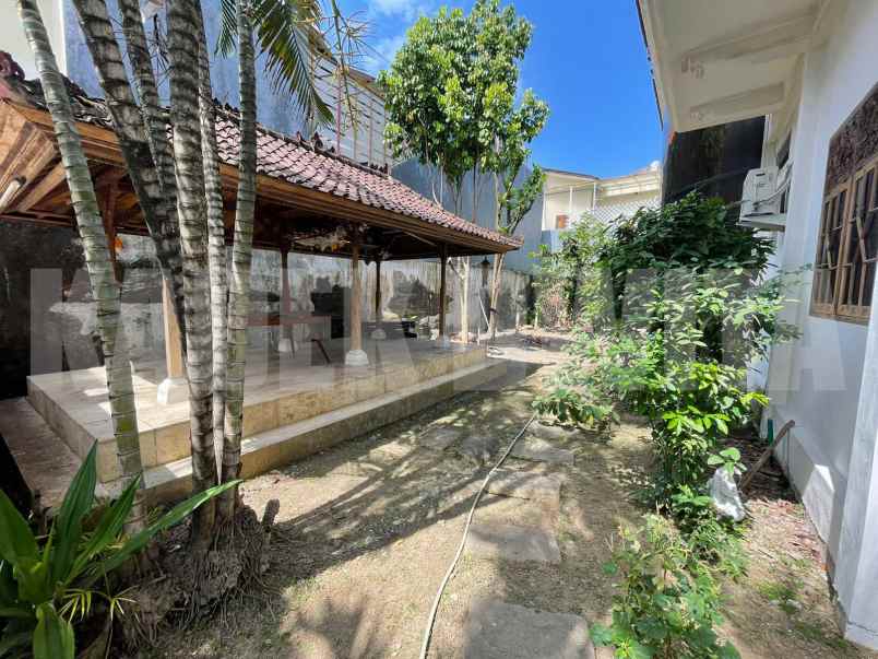 dijual rumah jalan moh yamin