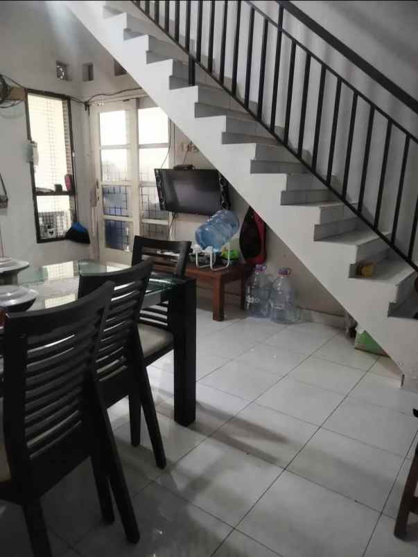 dijual rumah jalan monang maning