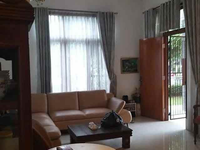 dijual rumah jalan pratama kemang