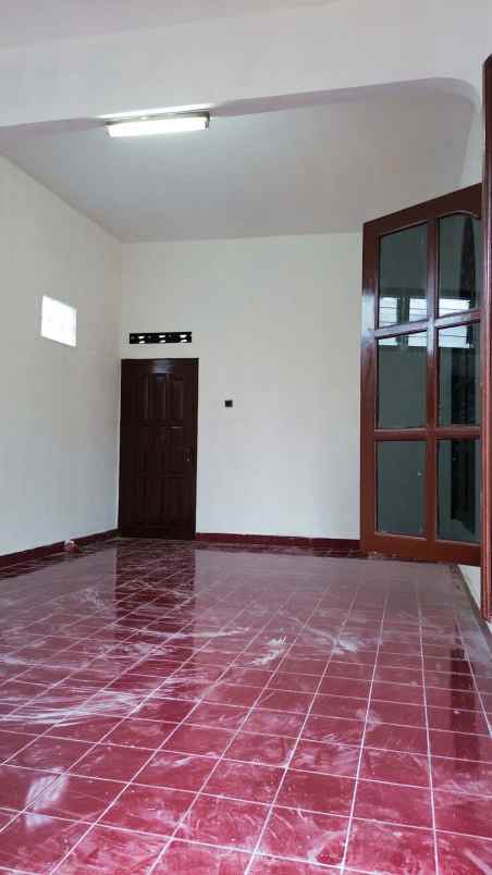 dijual rumah jalan pugeran barat