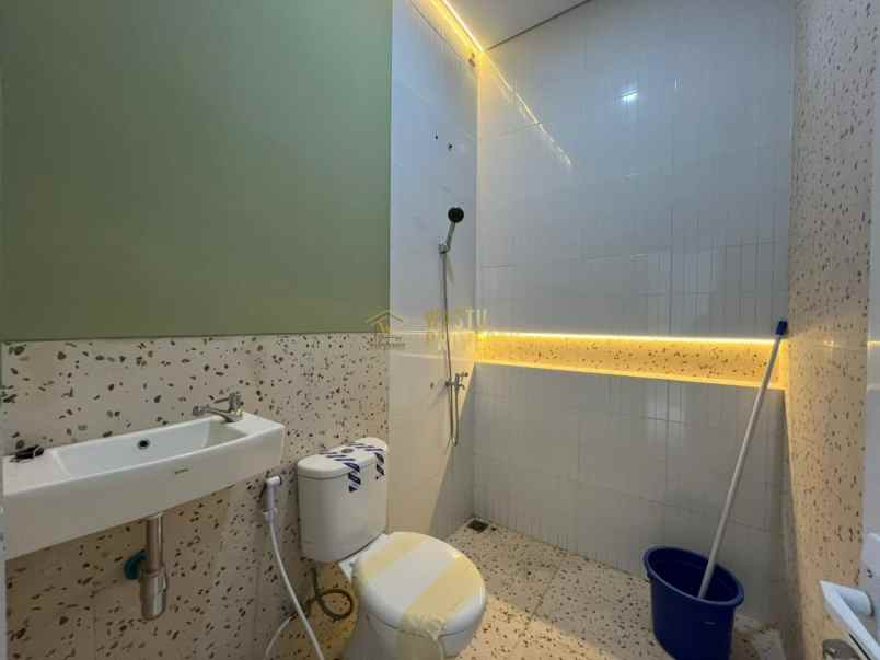 dijual rumah jalan purbaya cebongan