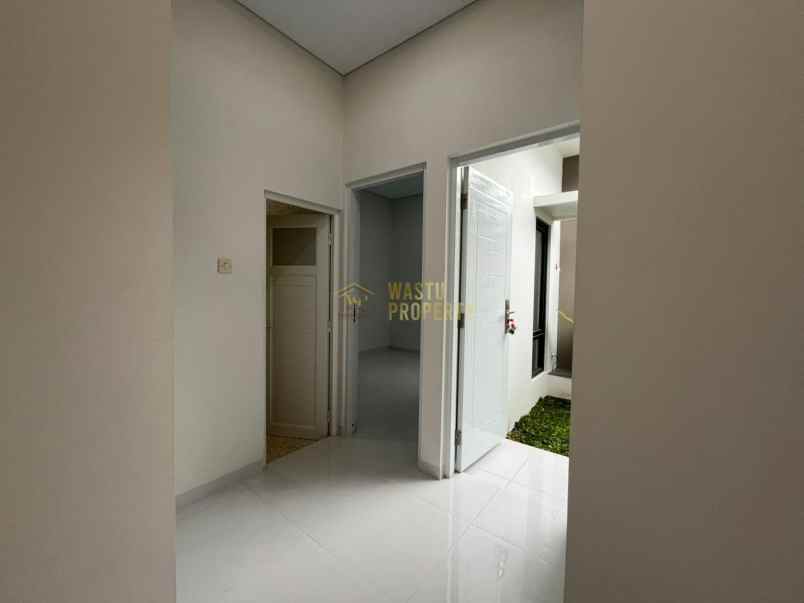 dijual rumah jalan purbaya cebongan