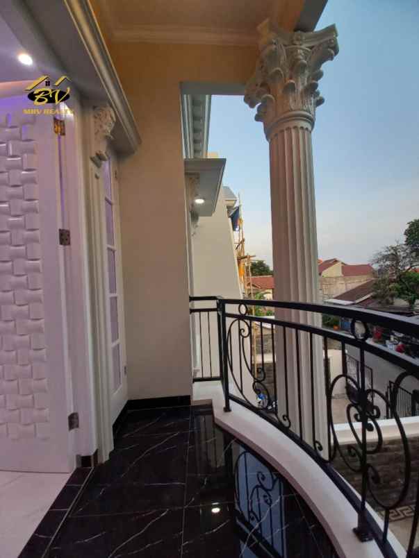 dijual rumah jalan raya kebagusan pasar