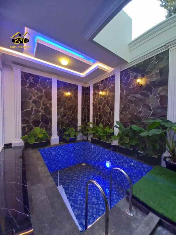 dijual rumah jalan raya kebagusan pasar