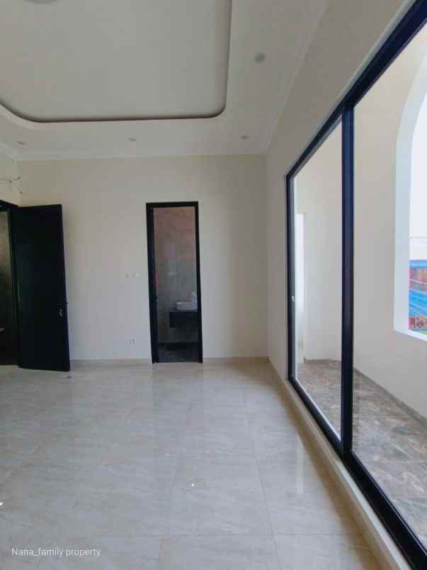 dijual rumah jalan raya kelapa dua sukabumi