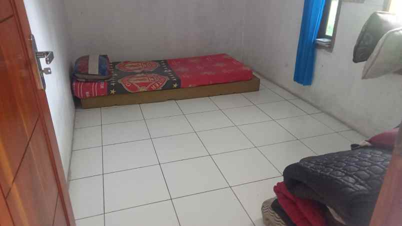 dijual rumah jalan raya mandalawangi