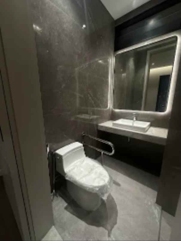 dijual rumah jalan royal residence